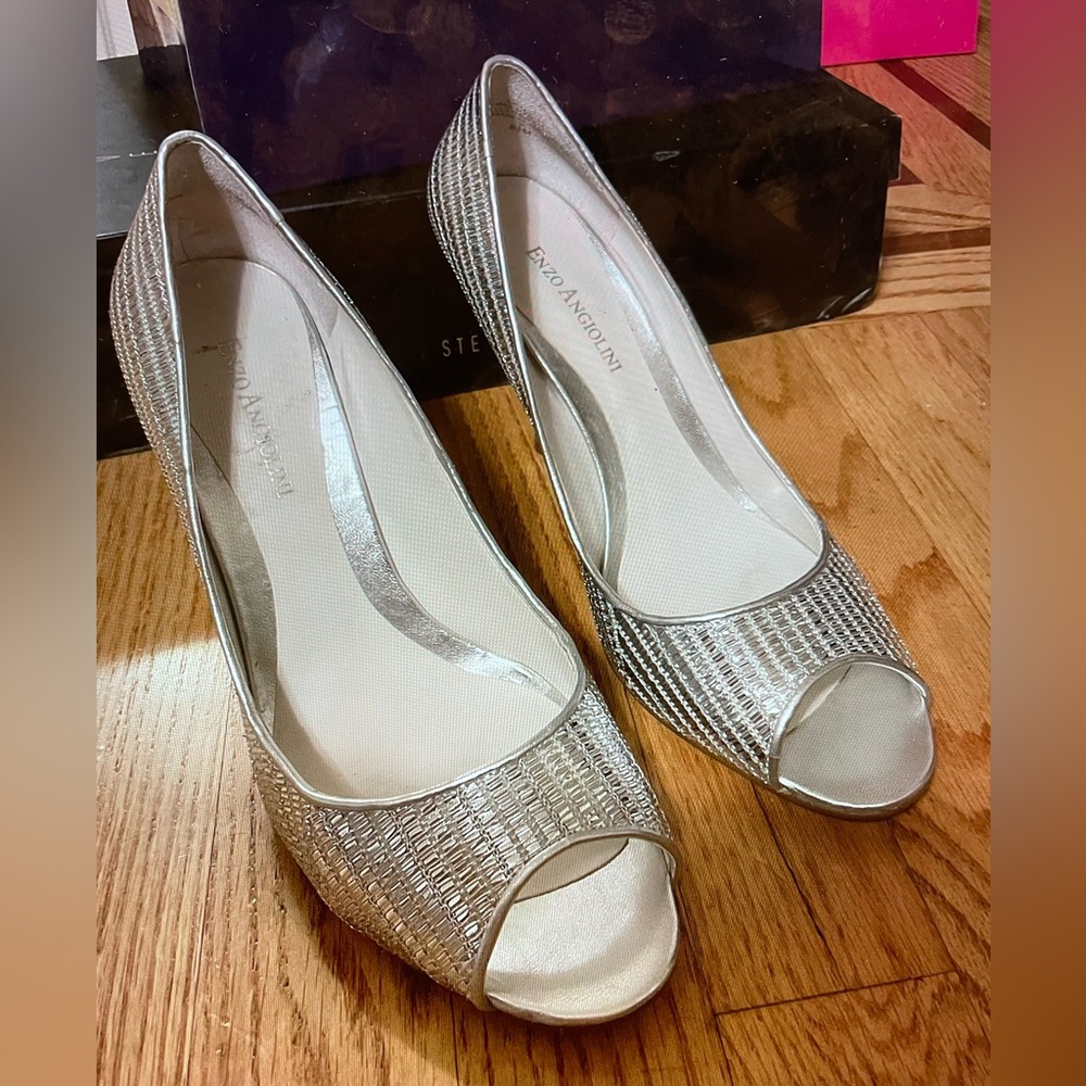 Silver leather shoes, silver fabric top leather bottom 8 1/2 M